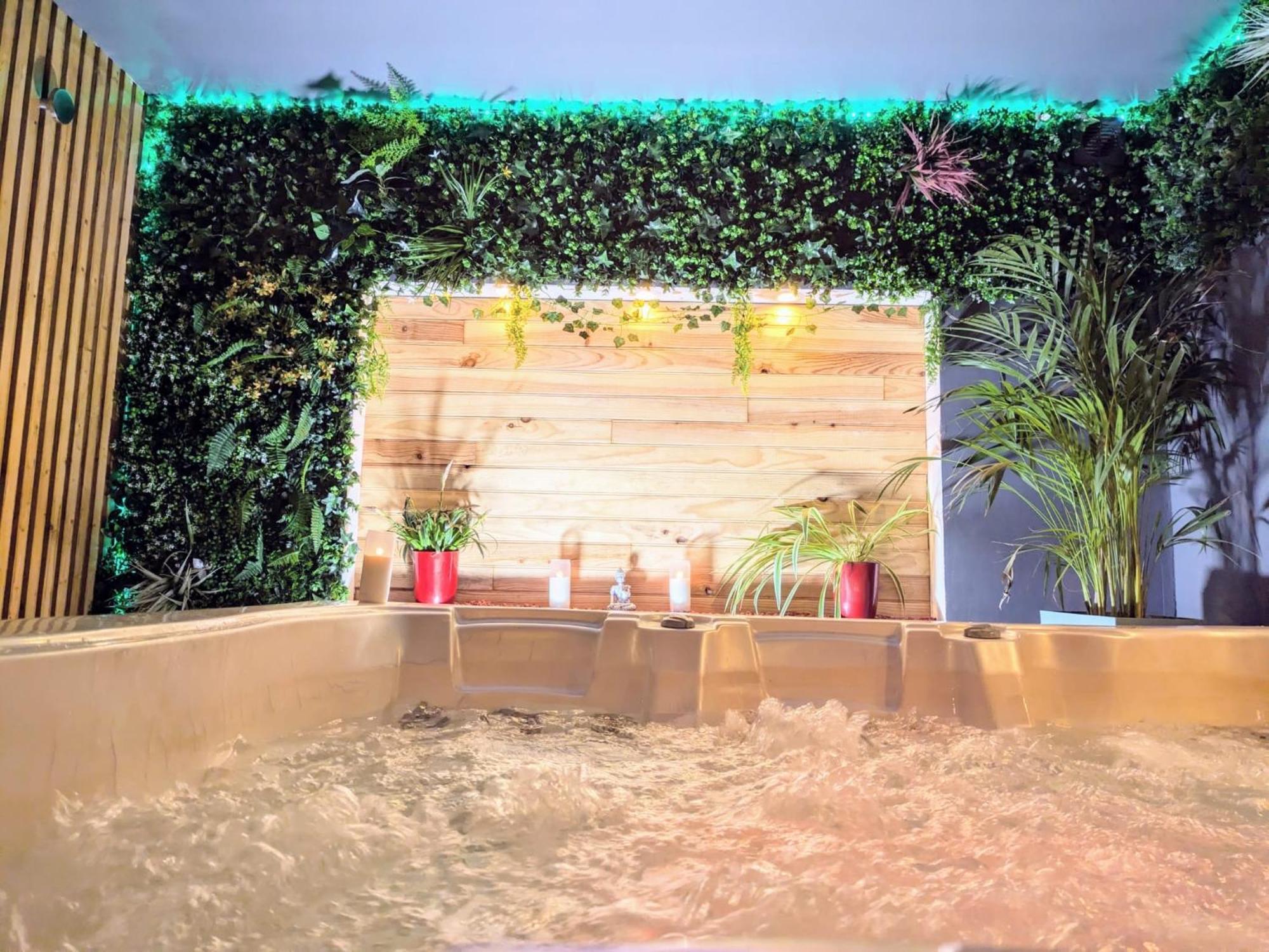 L'Alcove Du 510 - Spa - Chambre Romantique - Sauna - Salle De Jeux Montauban Buitenkant foto